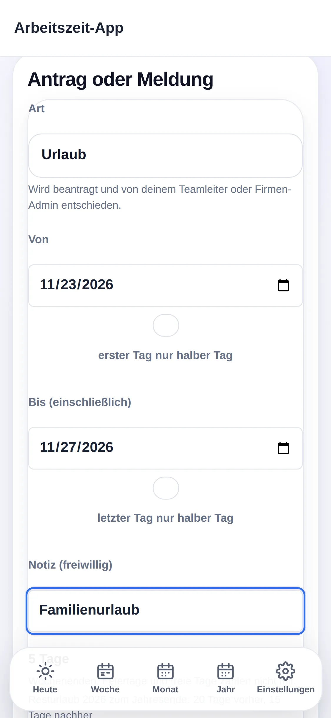 Handy-Ansicht der Seite Urlaub und Abwesenheit mit Resturlaub und einem ausgefüllten Antrag für fünf Urlaubstage.